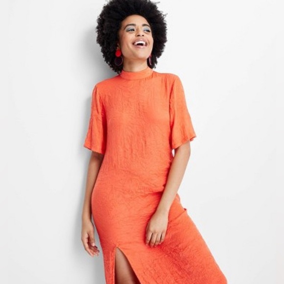 Short Sleeve Mock Neck Midi Dress - Picture 2 of 4